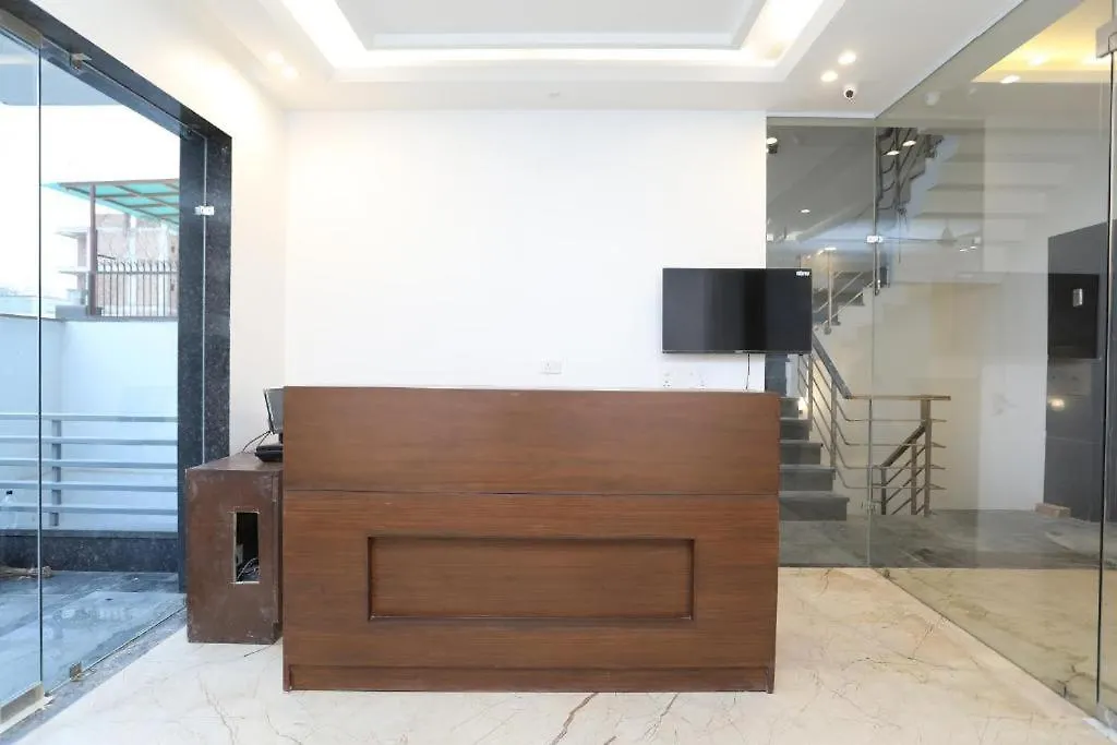 ***  Ls21 Gurgaon By Gobravo Hotels India